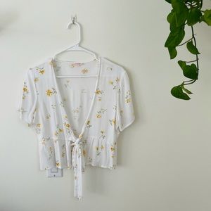 Floral Tie Front Crop Blouse